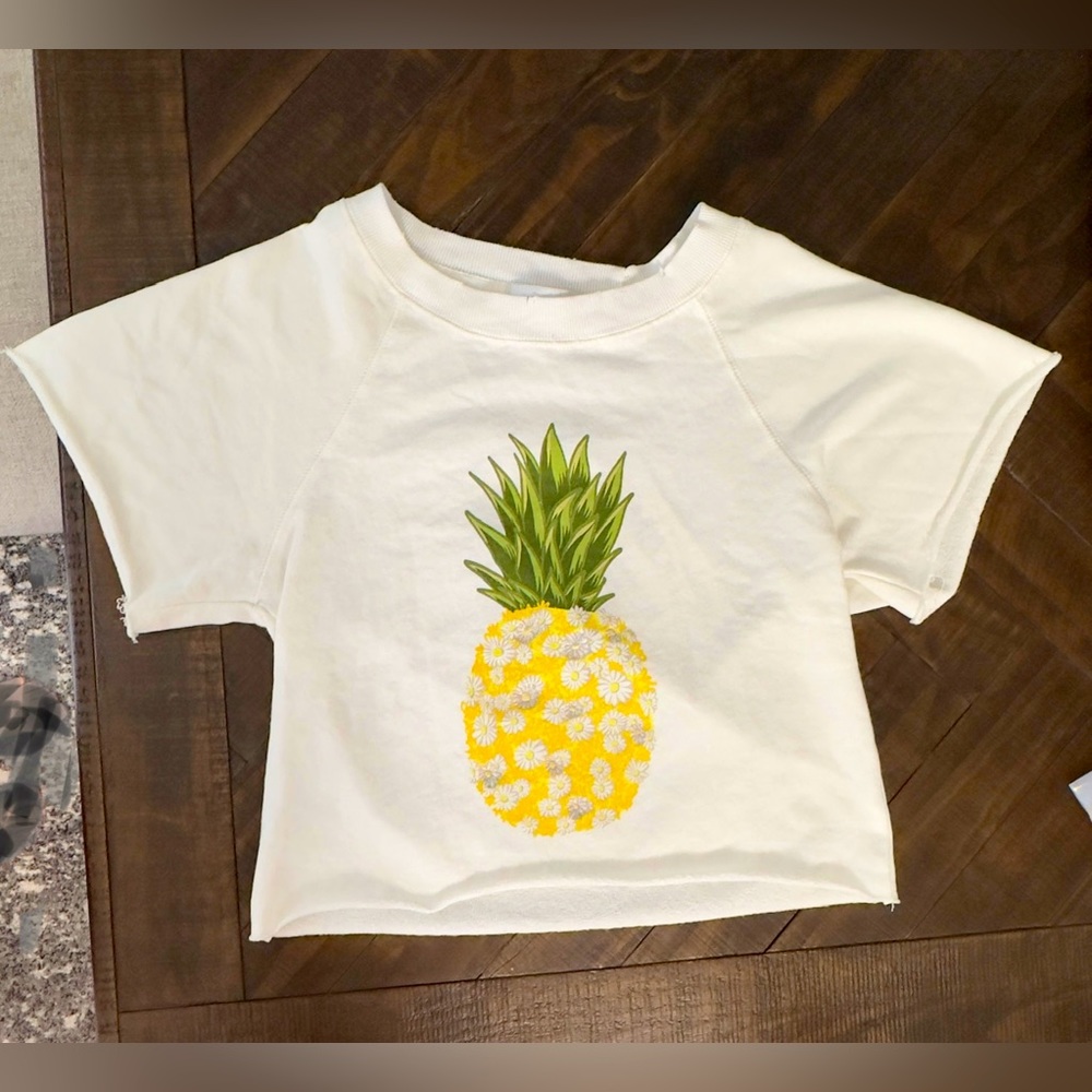 Wildfox white pineapple graphic tee, size XS brand new